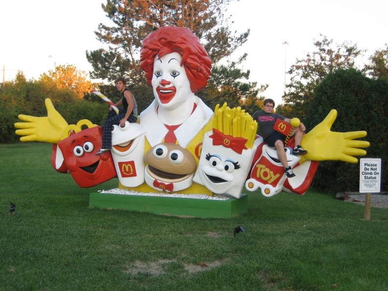 43_ Awesome McDonalds Statue - Mike _ Adam.jpg